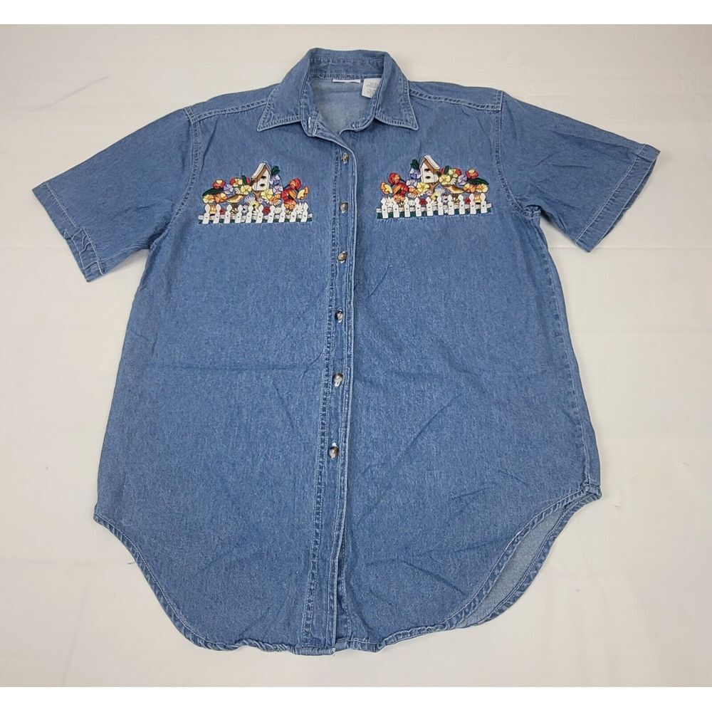 Bobbie Brooks‎ Denim Shirt Womens Small. Vintage Embroidered Floral Short Sleeve